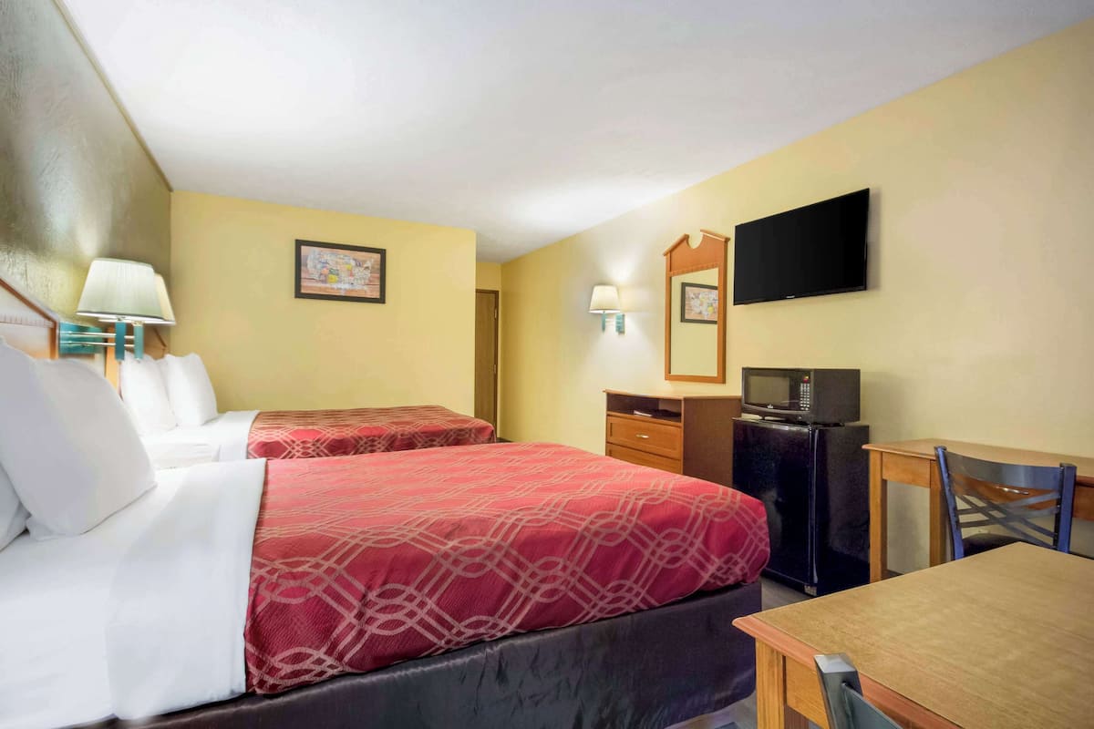 Free cots/infant beds, rollaway beds, free WiFi, bed sheets