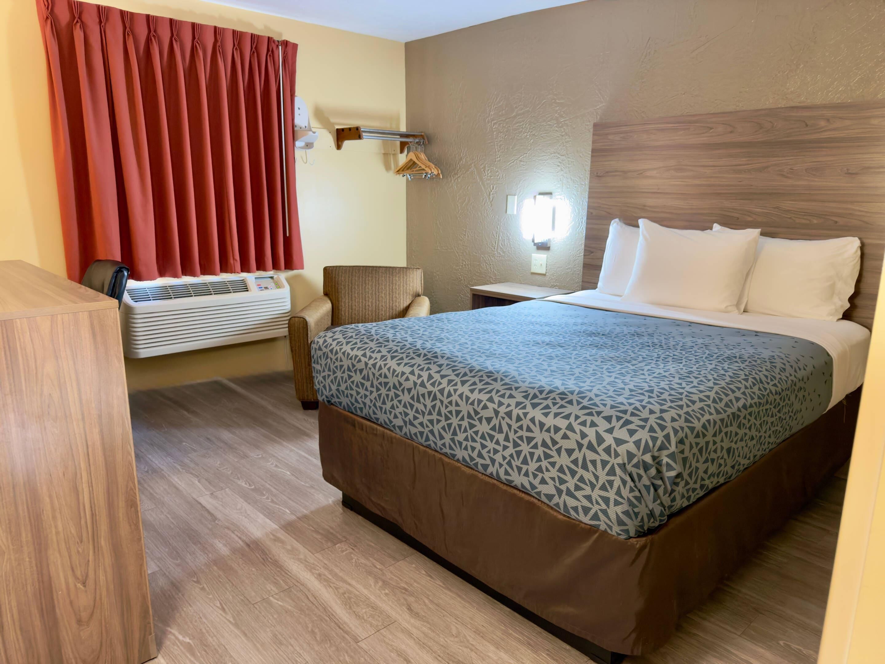 Chambre Standard, 1 grand lit, non-fumeurs | Lits bébé (gratuits), lits pliants/supplémentaires, Wi-Fi gratuit