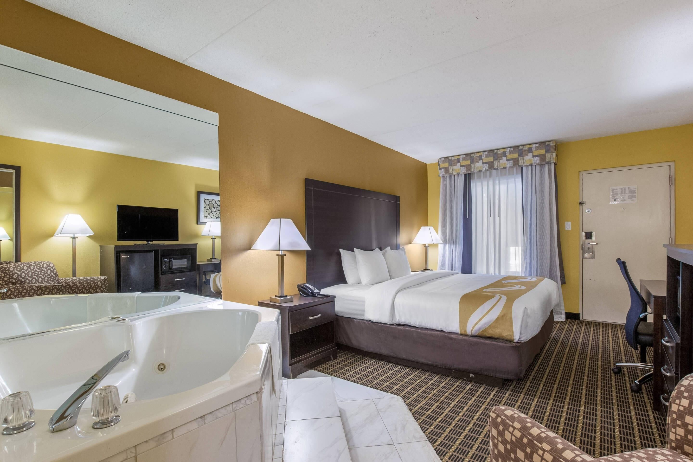 Photo - Quality Inn London North