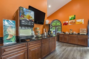 Free daily continental breakfast