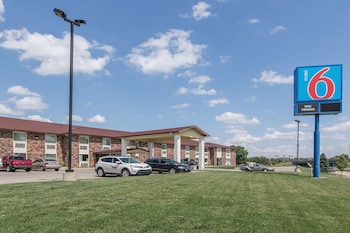 Motel 6 Omaha Central
