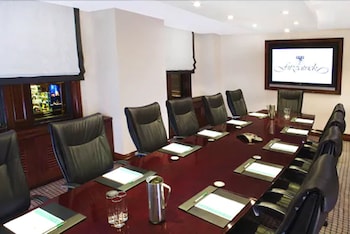 Meeting space at Fitzpatrick Manhattan Hotel