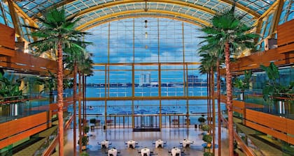 Detroit Marriott at the Renaissance Center
