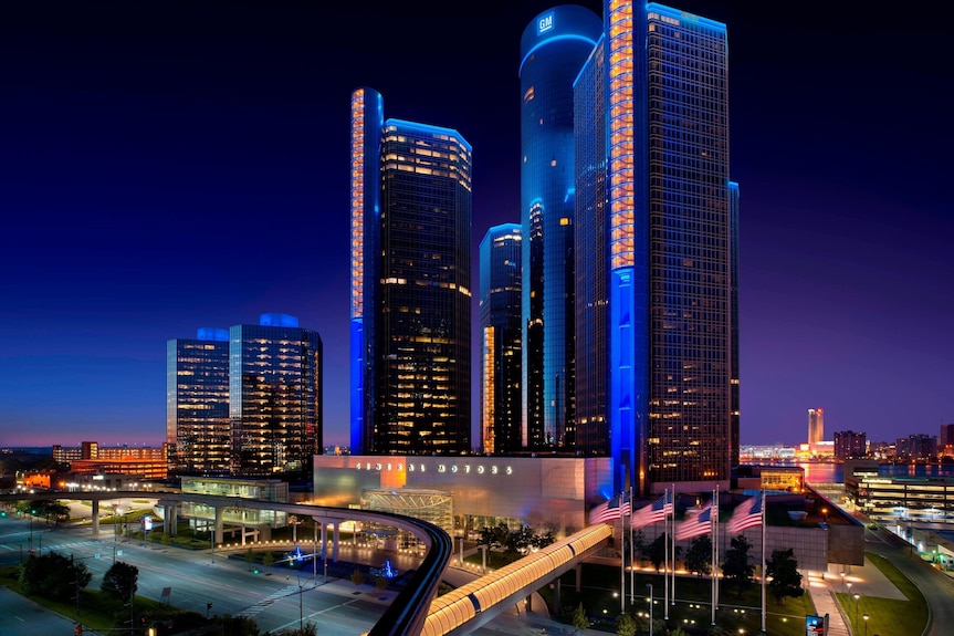 Rennaissance R Marriott Renaissance Marriott Logo