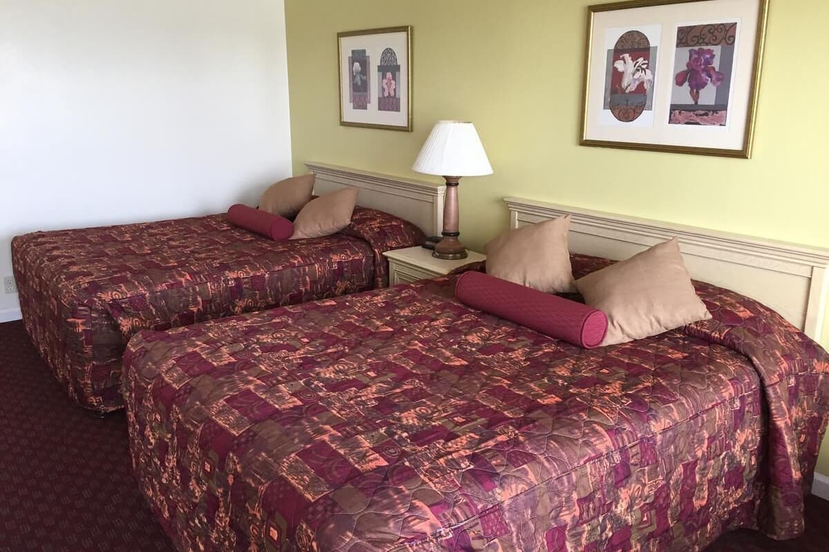 Standard Room, 2 Double Beds | Iron/ironing board (on request), cribs (surcharge), WiFi (free)