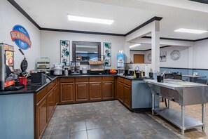 Free daily continental breakfast - Baymont by Wyndham Bozeman (Bozeman)