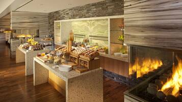 Daily cooked-to-order breakfast for a fee