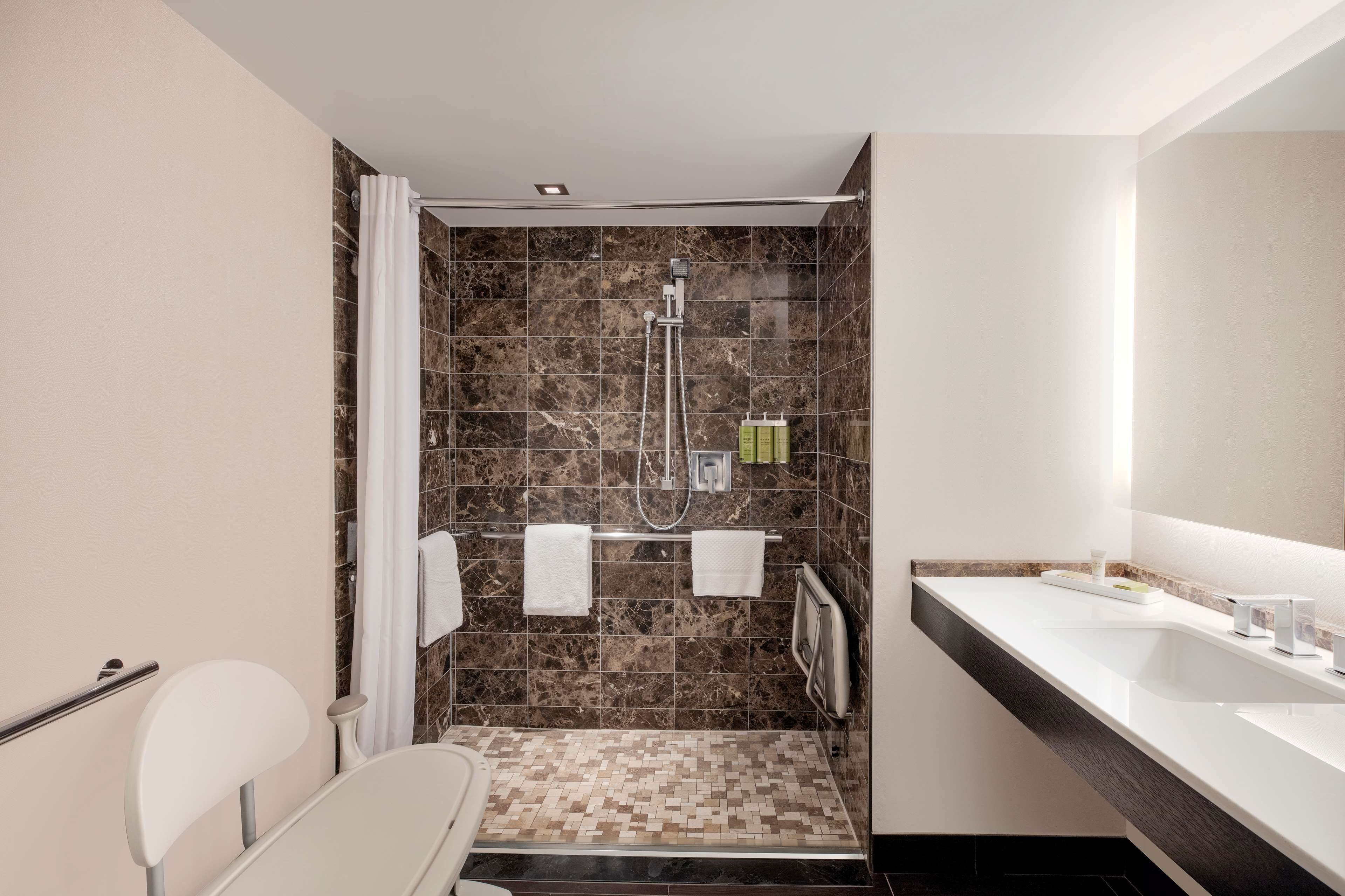 Photo - Hilton McLean Tysons Corner