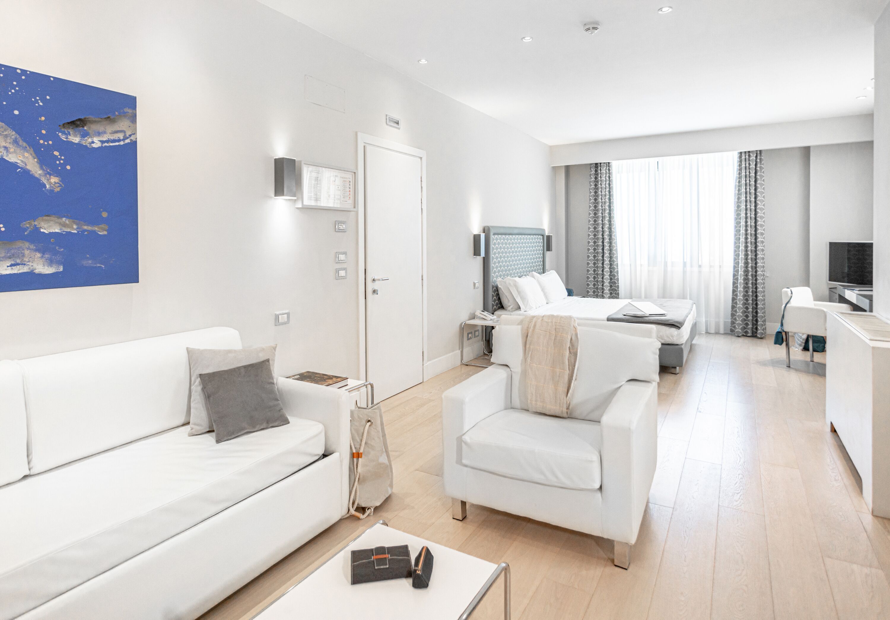 Literie de qualité, minibar, coffre-fort, bureau