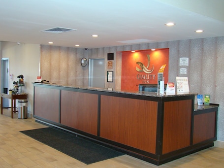 Mostrador para check-in y check-out