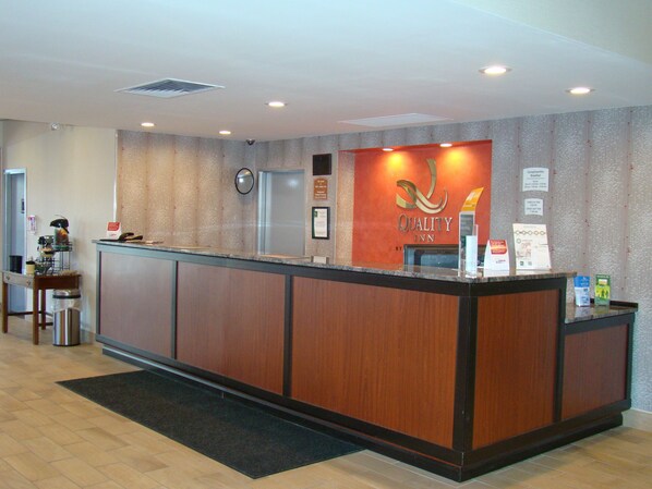 Check-in/check-out kiosk
