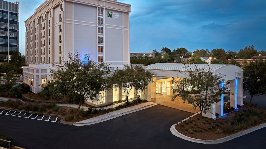 Holiday Inn Express & Suites Charleston DWTN - Medical CTR by IHG