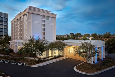Holiday Inn Express & Suites Charleston DWTN - Medical CTR by IHG
