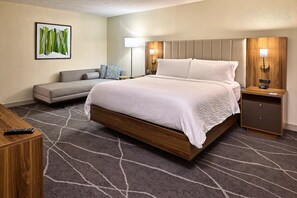 Premium bedding, in-room safe, desk, laptop workspace