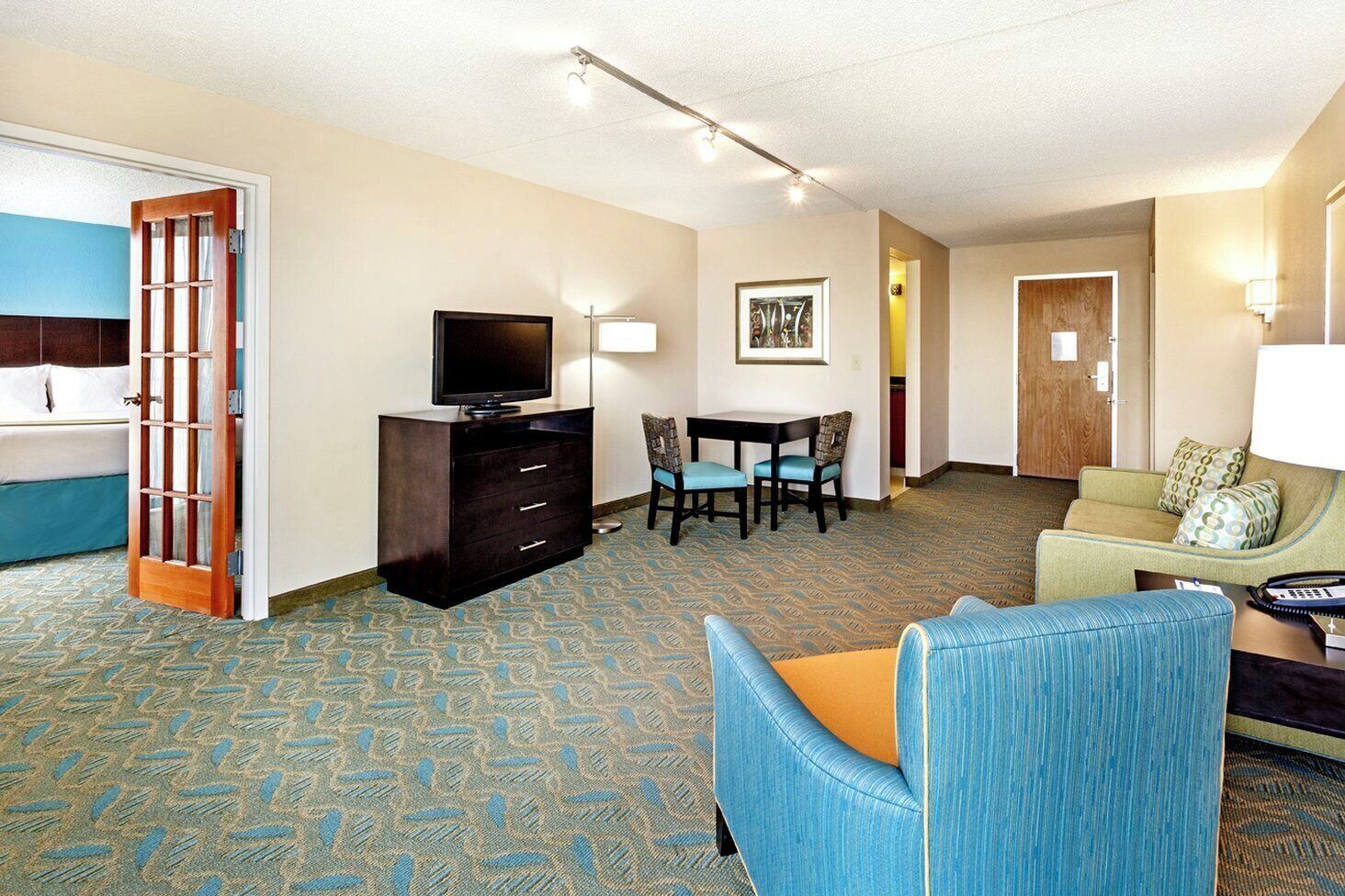 Photo - Holiday Inn Express & Suites Charleston DWTN - Medical CTR by IHG