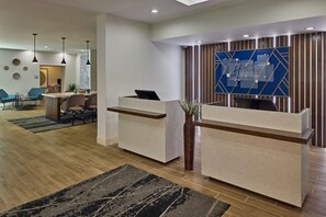 Mostrador de check-in y check-out