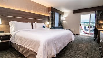 Standard Room, 1 King Bed, Balcony, City View | Desk, laptop workspace, blackout drapes, iron/ironing board