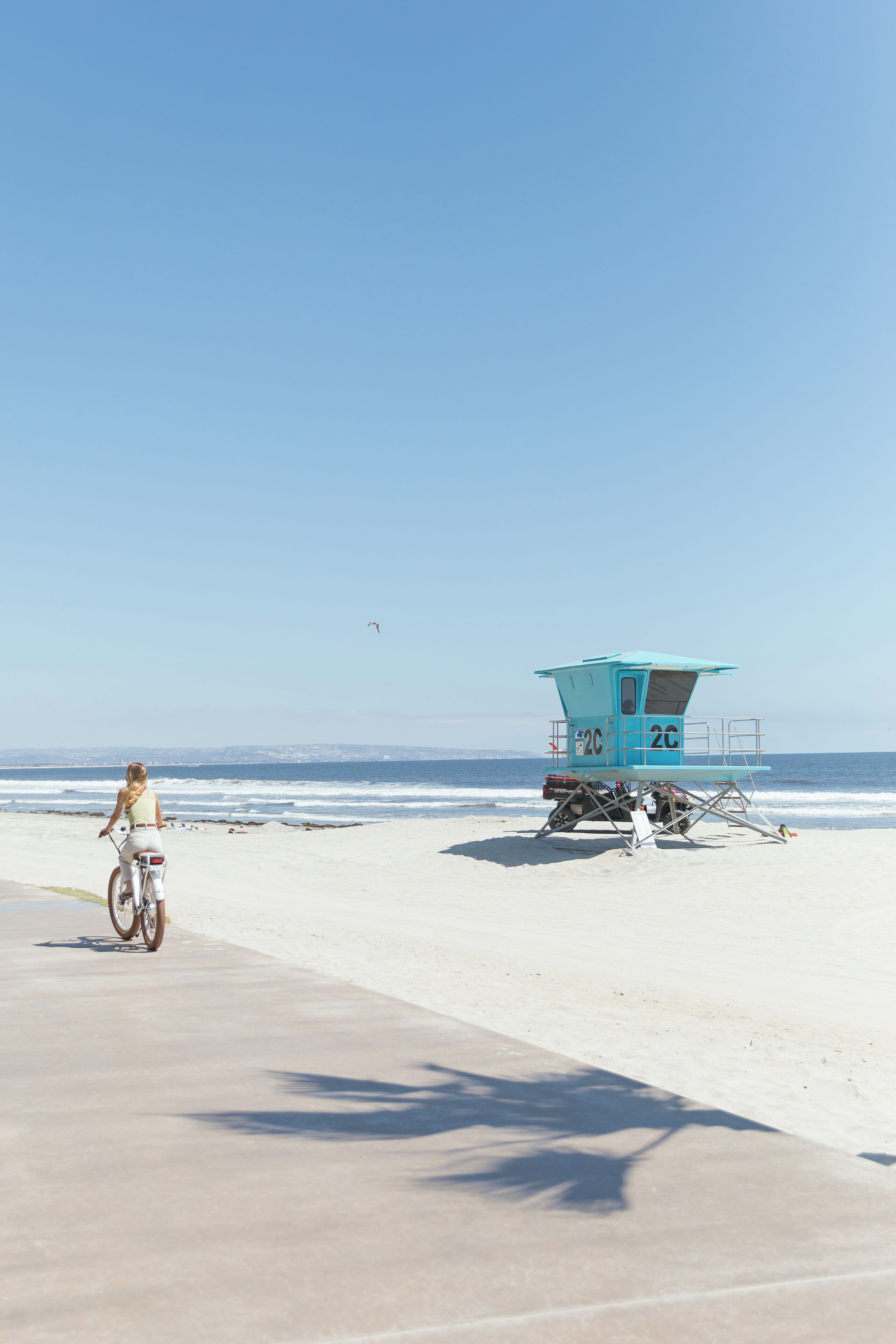 Private beach, sun loungers, beach umbrellas, beach towels