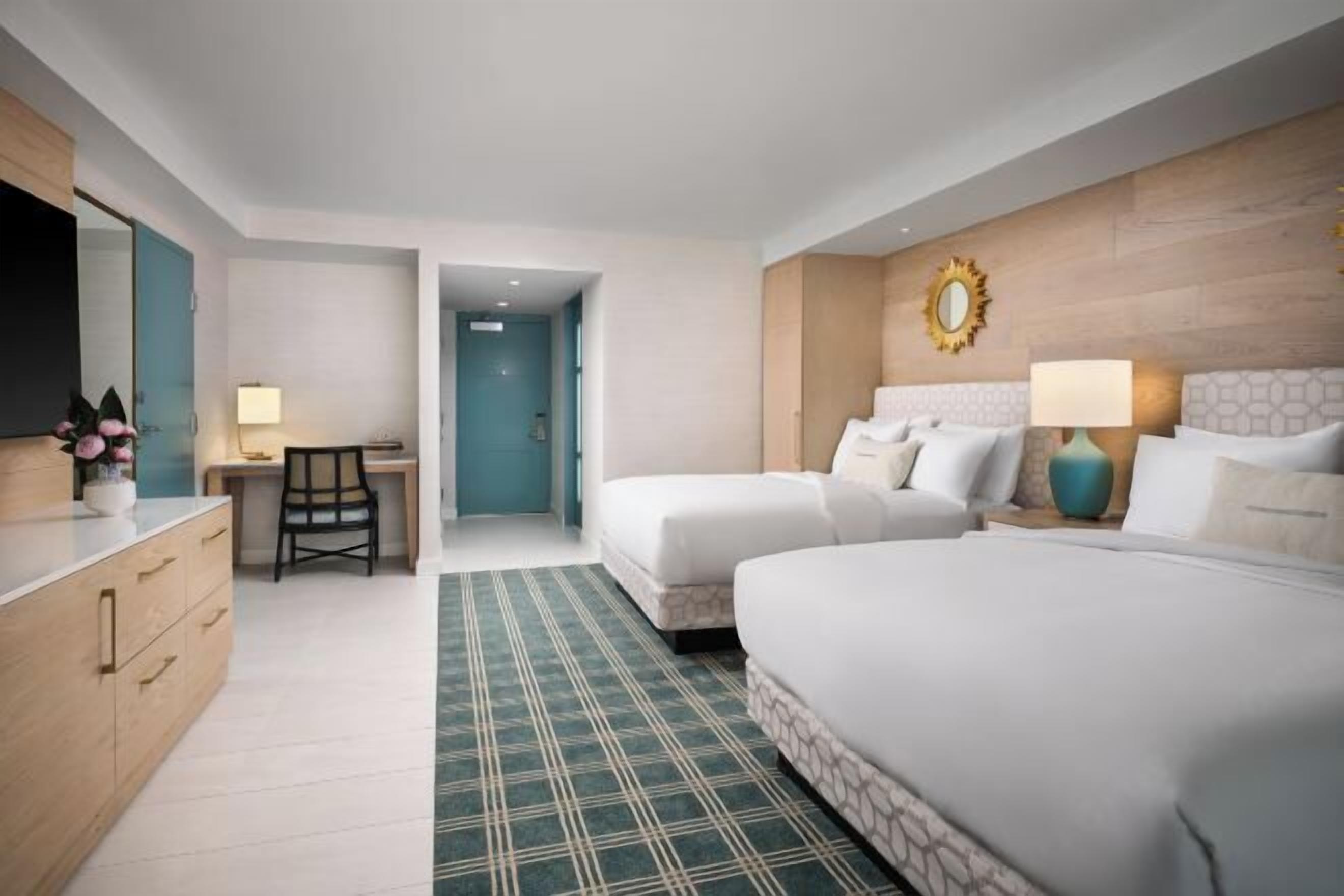 高級寝具、セーフティボックス (室内)、アイロン / アイロン台、WiFi (無料)