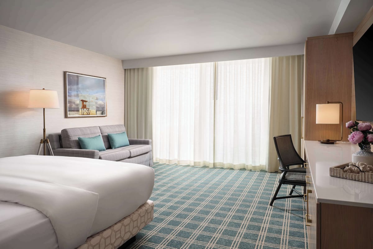 1 bedroom, premium bedding, in-room safe, iron/ironing board
