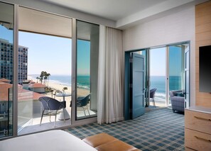 The Views Ocean View Suite 1 King | 1 bedroom, premium bedding, in-room safe, iron/ironing board