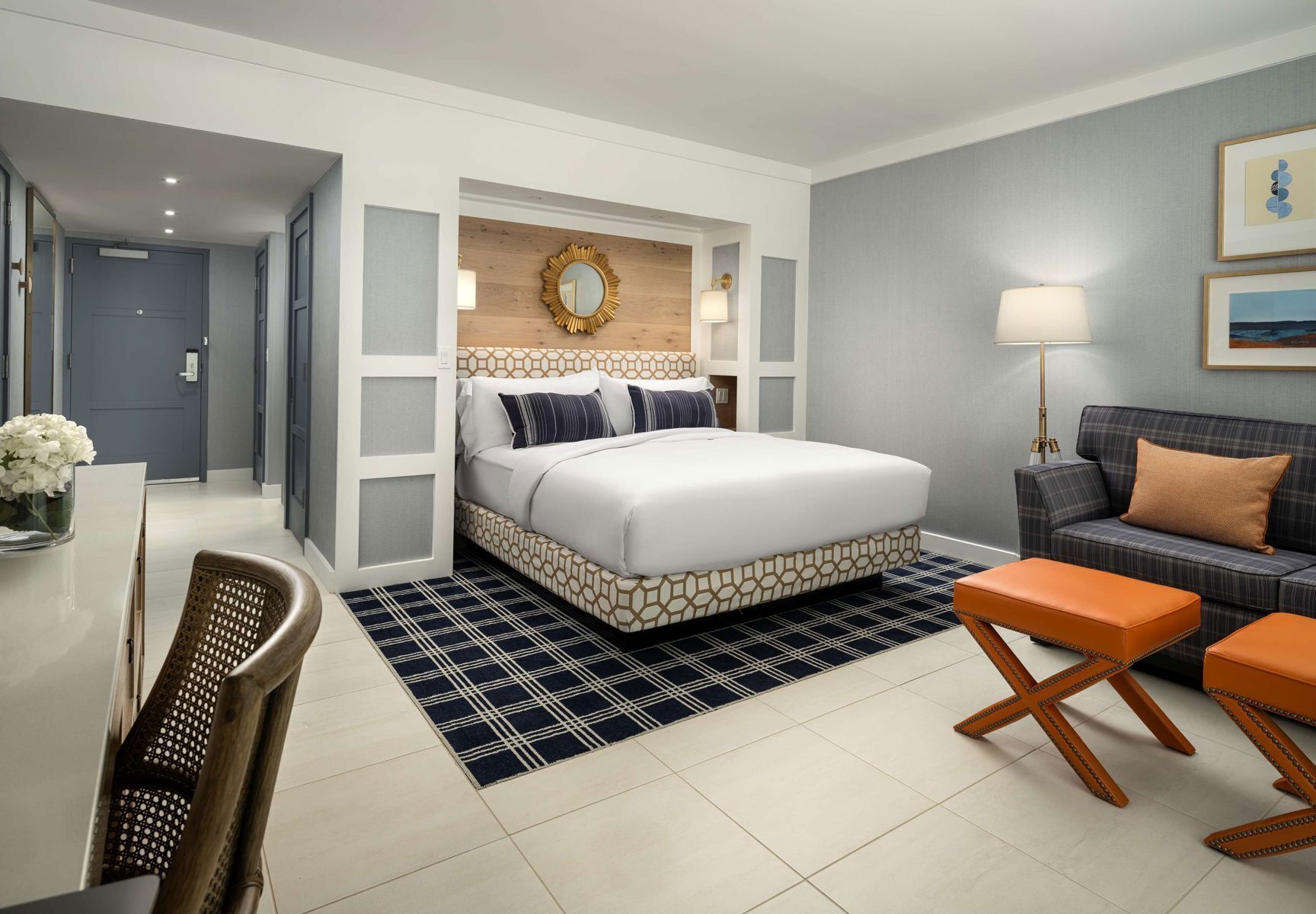 Premium bedding, in-room safe, iron/ironing board, free WiFi