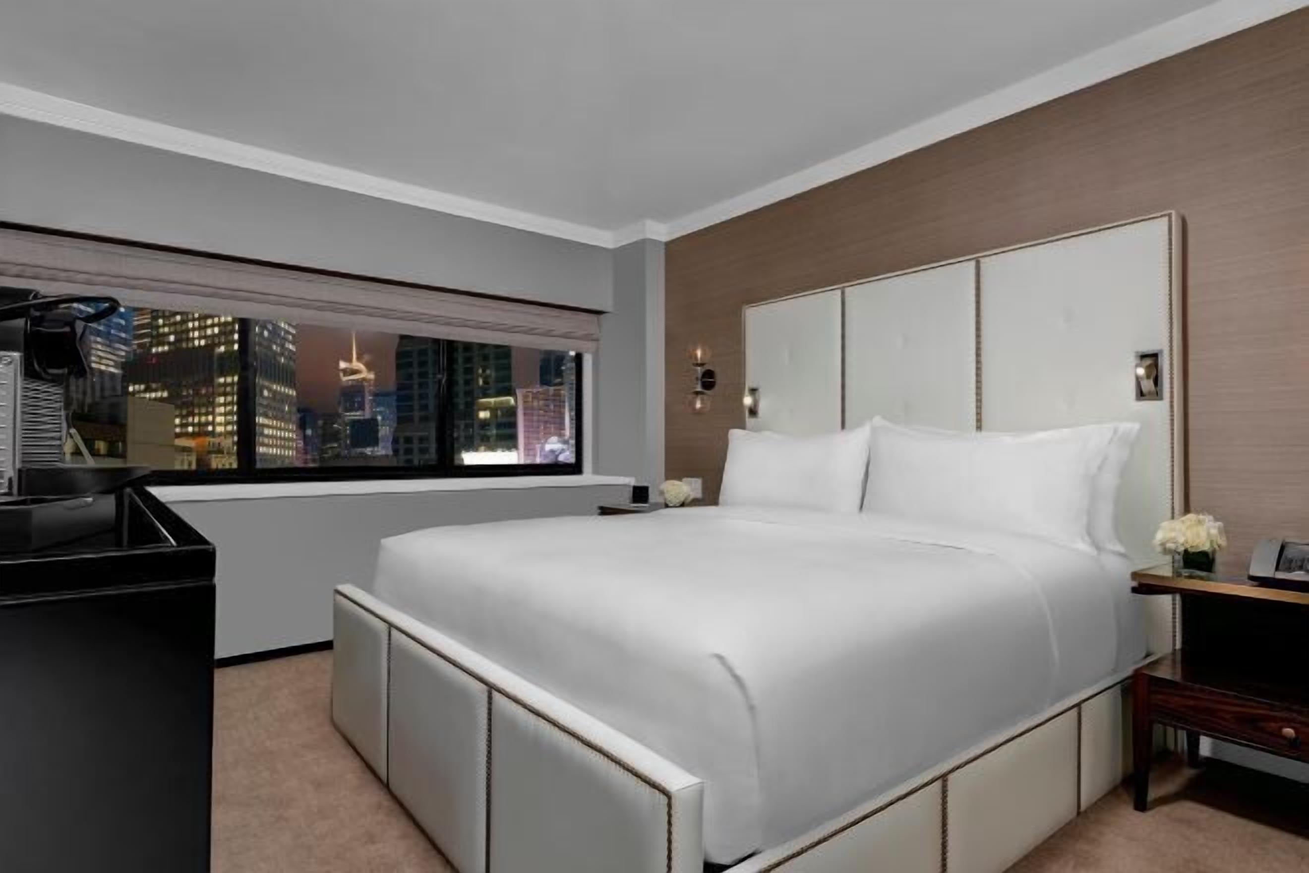 Premium bedding, pillow-top beds, in-room safe, desk