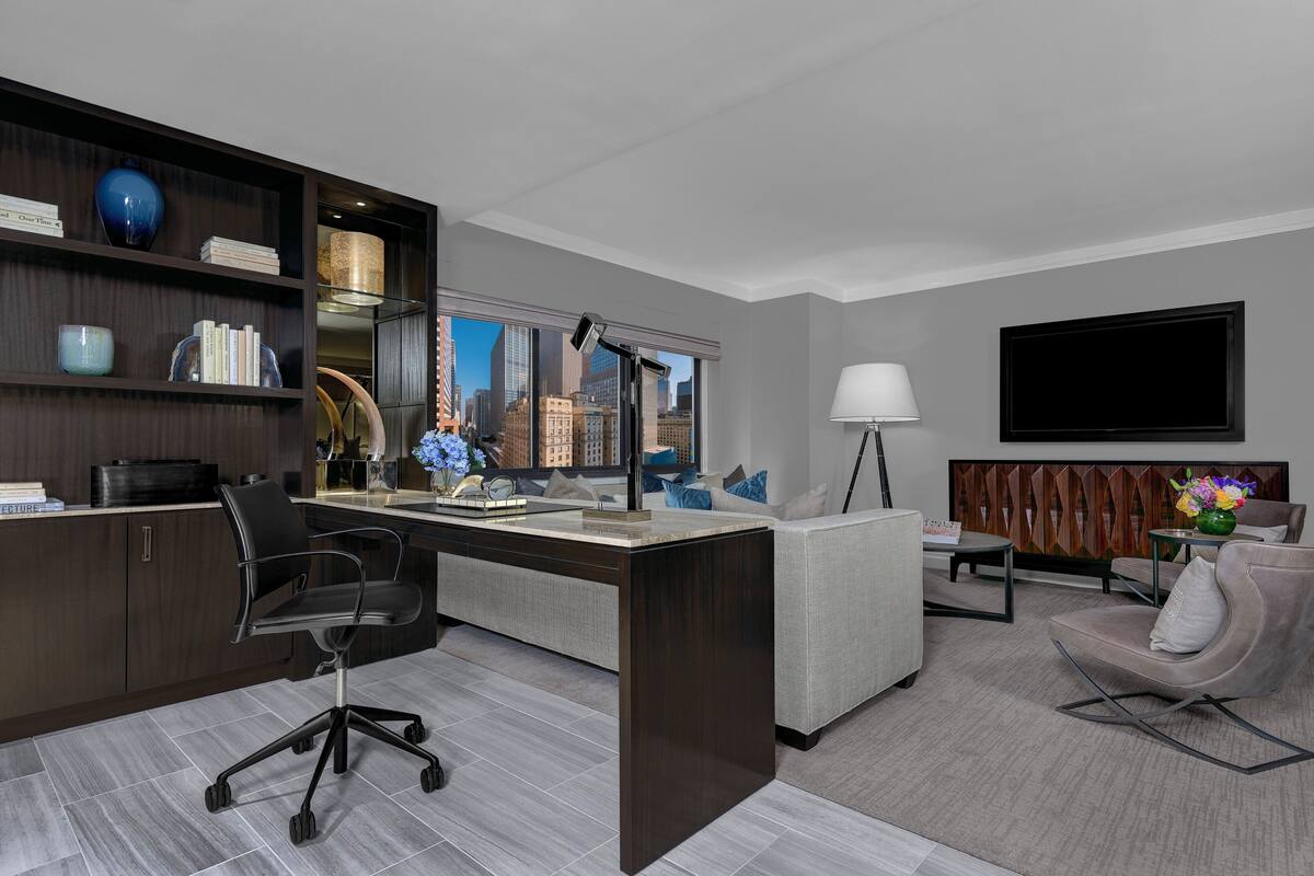 Suite, 1 King Bed (Living Area Manhattan Floor) | Premium bedding, pillowtop beds, in-room safe, desk