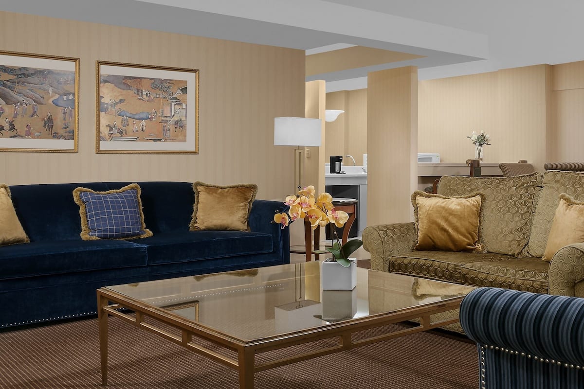 Suite, Multiple Beds, Roll-in Shower (Mobility) | 1 bedroom, premium bedding, pillow-top beds, in-room safe