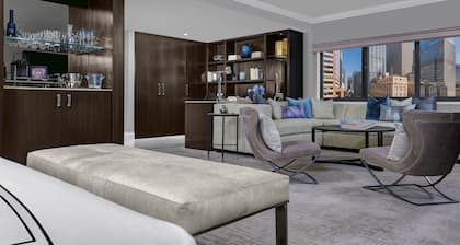 Crowne Plaza Manhattan Times Square by IHG