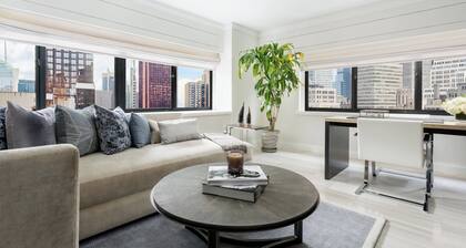 Crowne Plaza Manhattan Times Square by IHG