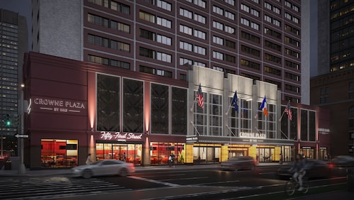 Crowne Plaza Manhattan Times Square by IHG