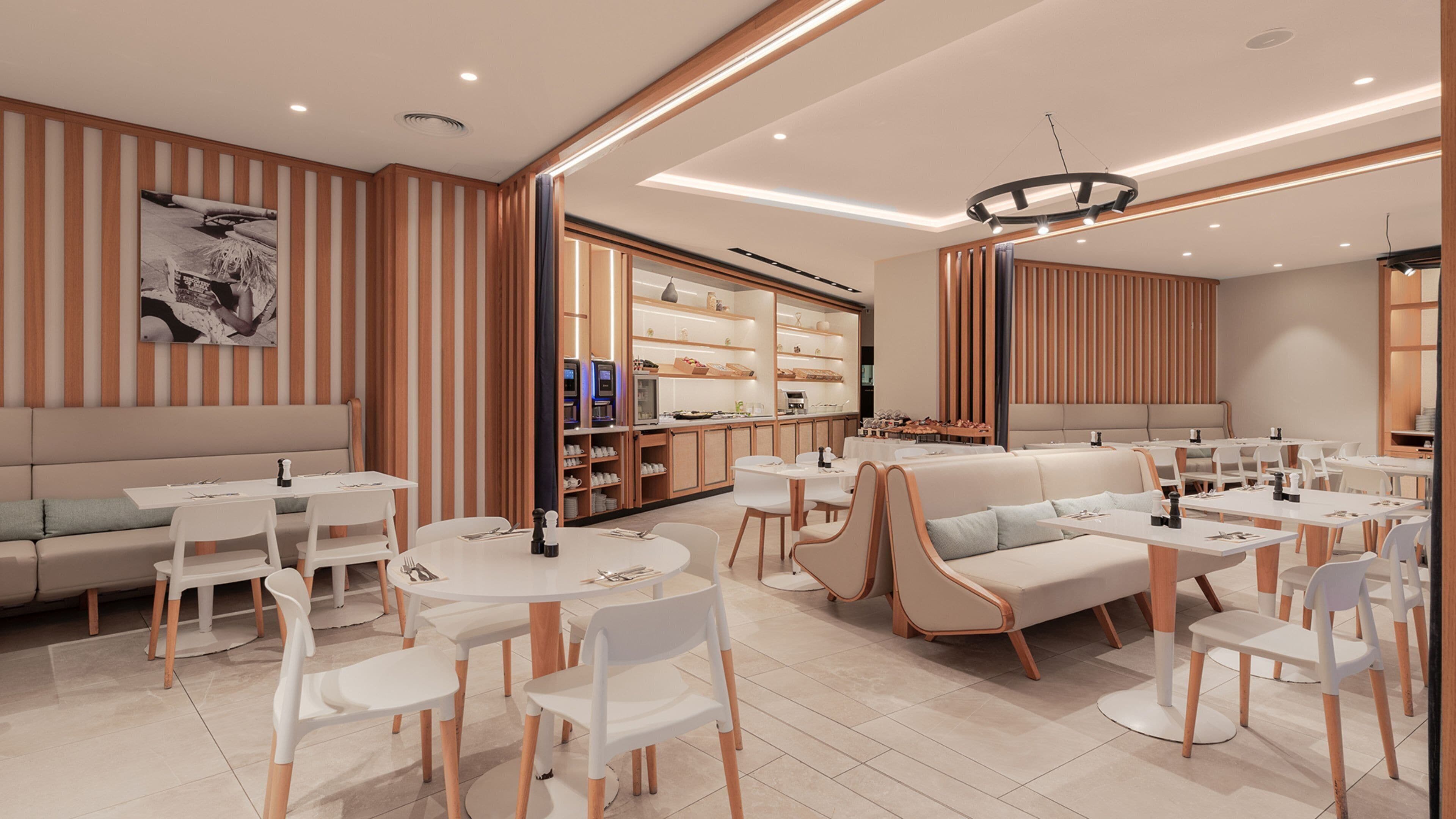 Photo - Holiday Inn Nice-Port St Laurent by IHG