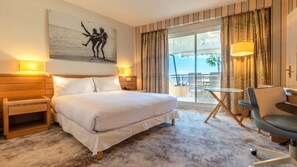Premium-Zimmer, 1 Doppelbett, Balkon, Meerblick | 1 Schlafzimmer, Minibar, Zimmersafe, Schreibtisch