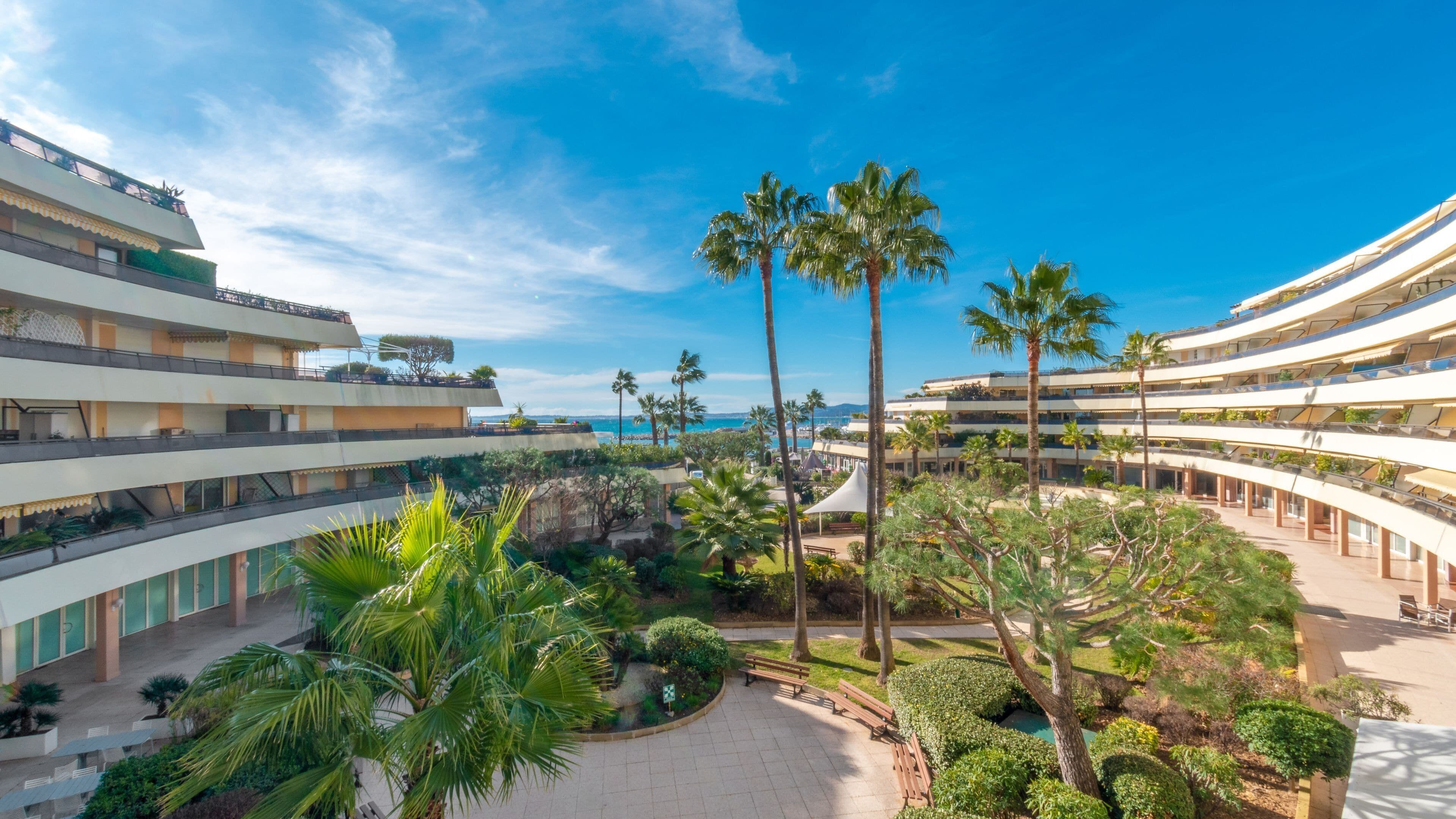 Photo - Holiday Inn Nice - Port St Laurent by IHG