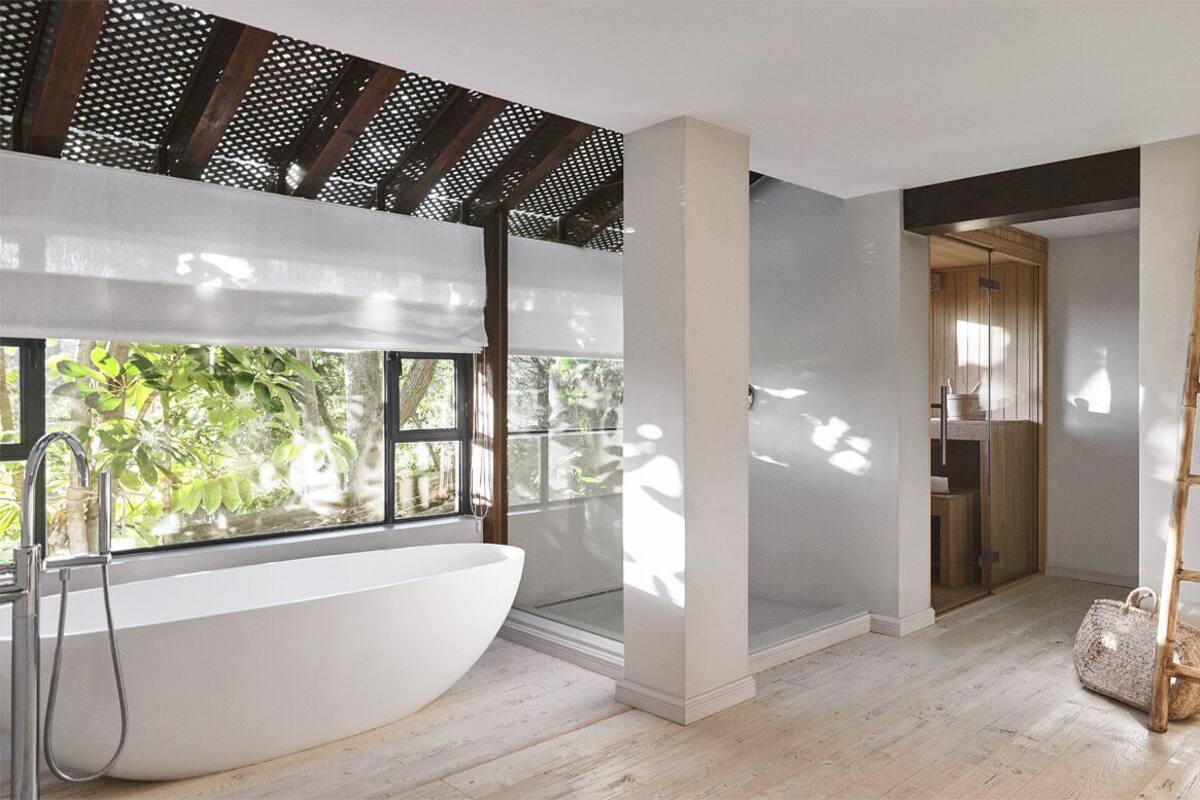 villa, 3 bedrooms (belair) | bathroom | separate bathtub and shower, deep-soaking bathtub, designer toiletries