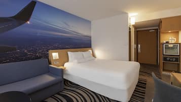 Hochwertige Bettwaren, Minibar, Zimmersafe, Schreibtisch