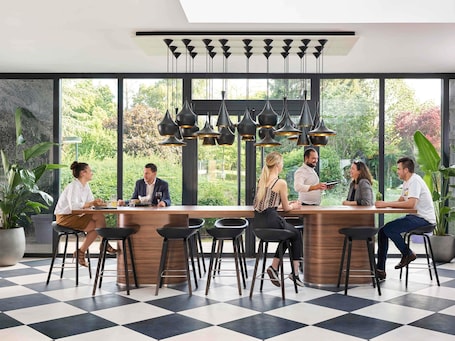 Lunch and dinner served . Novotel Massy Palaiseau