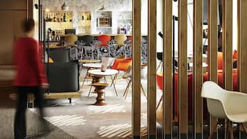 Bar (in der Unterkunft)