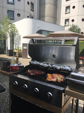 Aperto a pranzo e cena