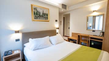 Chambre Double Économique, 1 grand lit