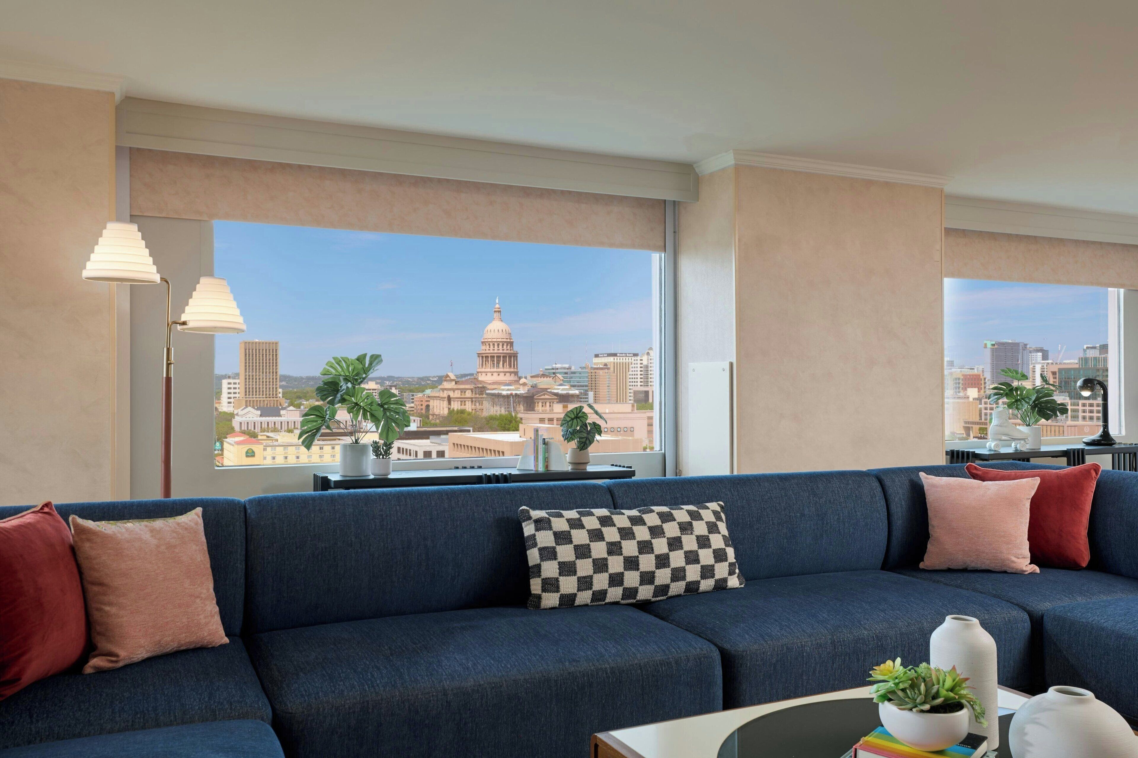 低過敏寢具、舒適加層、書桌、筆電工作空間