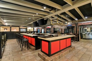 Lounge - Clarion Inn North Haven - New Haven North (North Haven)