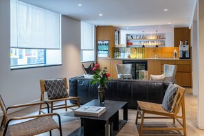 酒吧（店内）
