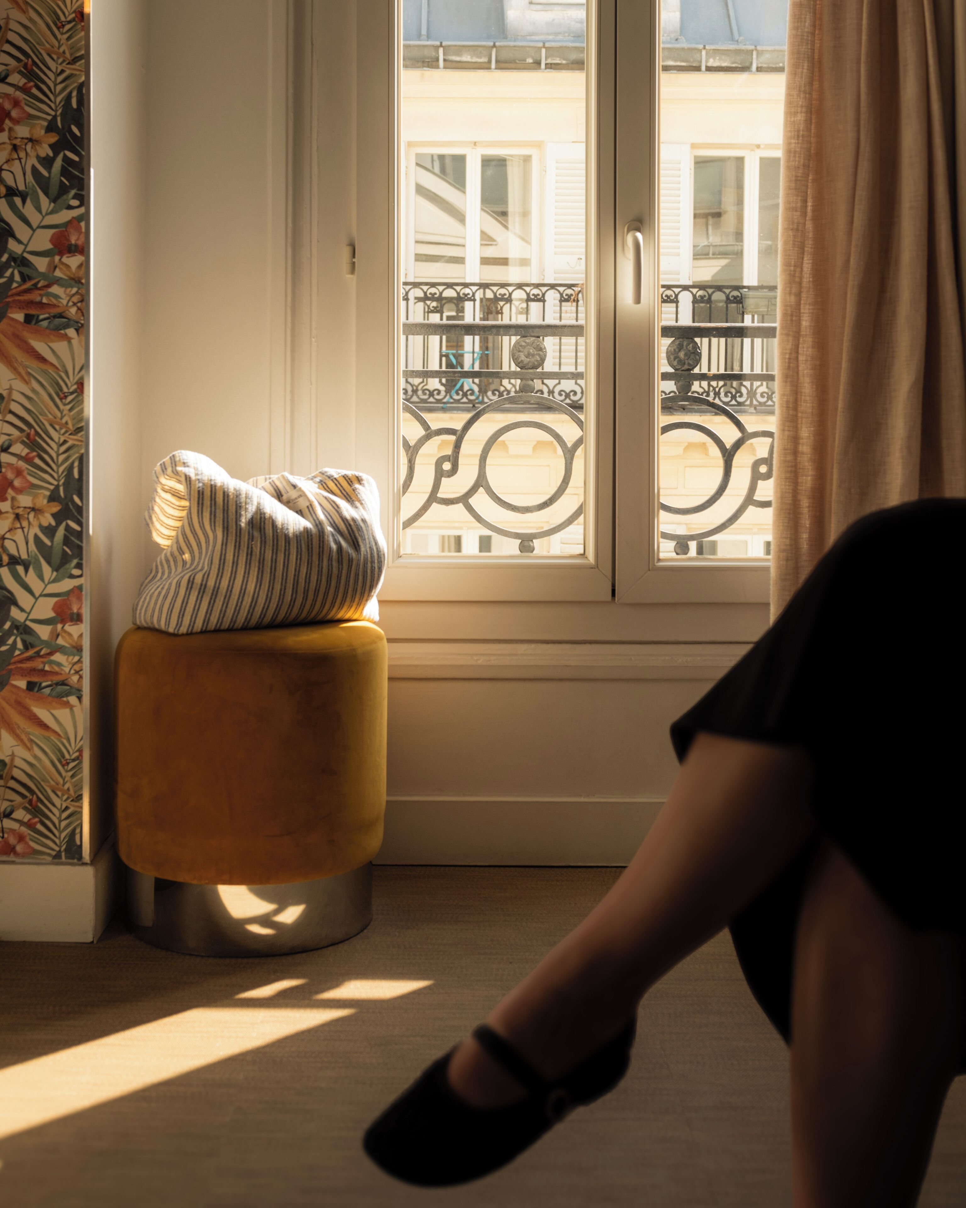 Premium bedding, in-room safe, desk, blackout drapes