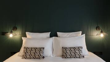 Premium bedding, in-room safe, desk, blackout curtains