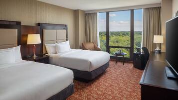 Desk, blackout drapes, iron/ironing board, free WiFi