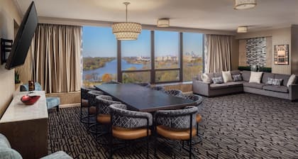 DoubleTree by Hilton Cherry Hill Philadelphia