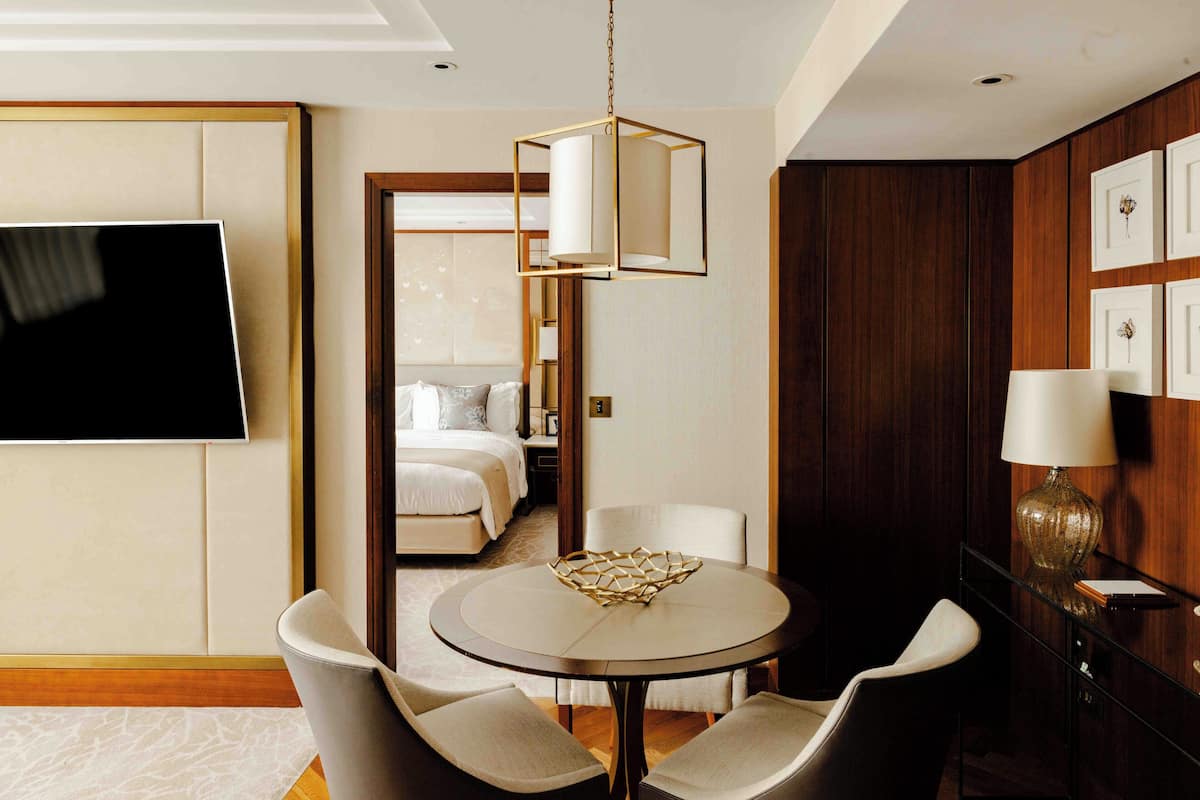 Suite, 1 Bedroom (Mayfair Floor) | 1 bedroom, in-room safe, desk, laptop workspace