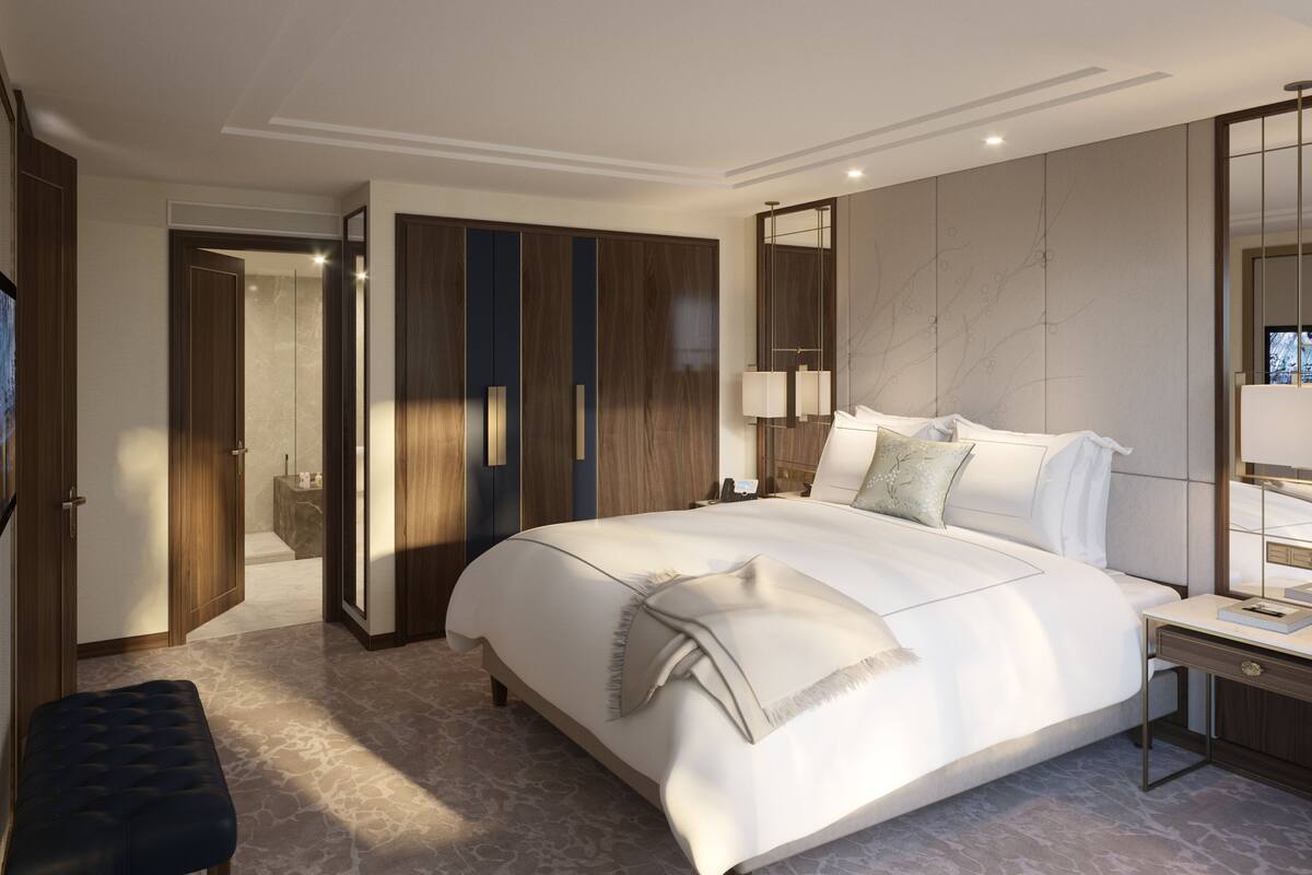 Suite, 1 King Bed (Hyde Park, Mayfair Floor) | In-room safe, desk, laptop workspace, blackout drapes
